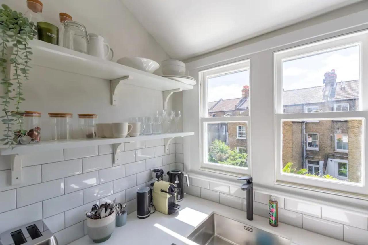 Luxuriously Designed 3 Bedroom Apartment In Clapham Londen Buitenkant foto